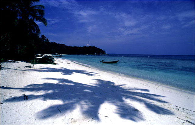 Lang Tengah beach